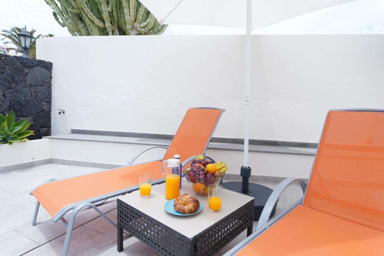 Luxury Villa Sea Front 코스타 테기세 외부 사진
